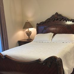 Cherry Solid Wood Queen sleigh bed, Italian style, 2 night stands