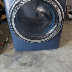 GE 5.0 CU SMART FRONT LOAD ENERGY STAR/ SMART DISPENSE/ VENT SYSTEM/ STEAM