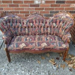 Late 19th Century Victorian Settee
