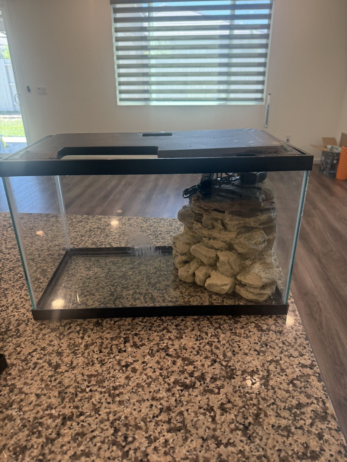 10 gal tank 