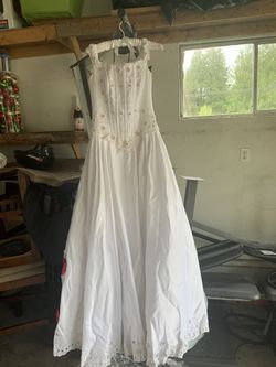Wedding dress
