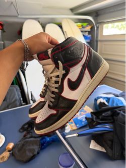 Air Jordan 1 Retro High OG - Bloodlines(Size 11)