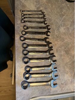 Snap on wrenches  in good condition