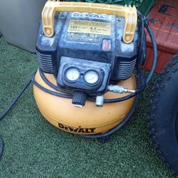 DeWalt Compressor 165psi