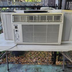 Danny Window Unit 8000BTUs 