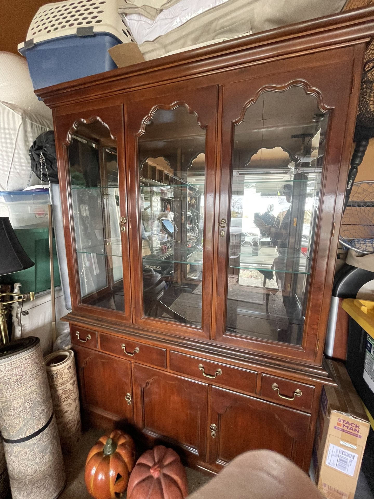 Display China Cabinet