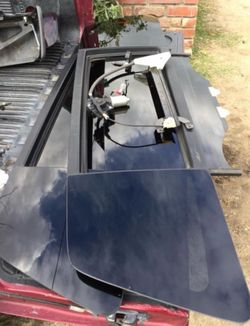 Nissan Titan window