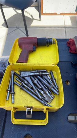 Husky Air Hammer with Chisels