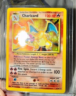 Charizard 4/102 Pokémon Base Set 1999