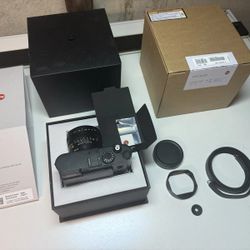 Leica Q3 28mm 60MP Camera. Low Shutter Count. Original Box and Accessories.
