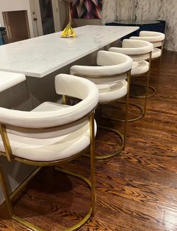 Set of 4 Beige Modern Velvet Bar Stools with Barrel Backrest, Upholstered Seat, and Gold Metal Footrest – 25.6-Inch Seat Height, Ideal for Counters, H
