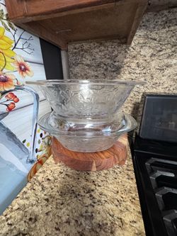 2 Princess house bowls