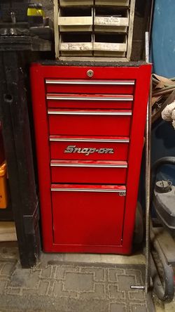 Snap-on tool box