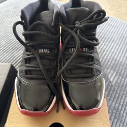 Jordan Bred 11 Size 5.5y 2019