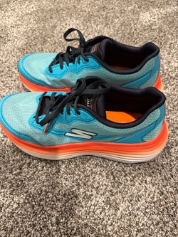 Sketchers Men’s Size 10
