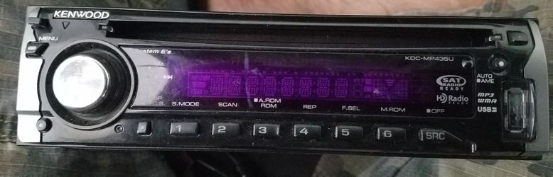 Kenwood car stereo satellite radio, usb,aux CD player