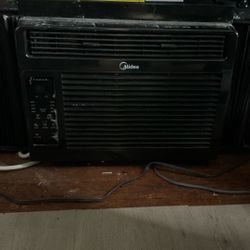 Window AC Unit