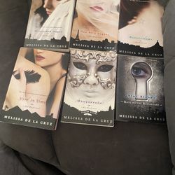 Melissa De La Cruz Books