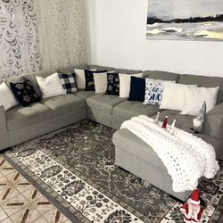 Pull-Out Sectional Sofa