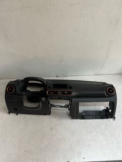 (6816) 18-23 Hyundai Kona Dash Panel 2018 2019 2020 2021 2022 2023