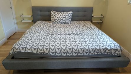 Upholstered Platform Bed 🔥 Kingsize