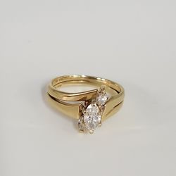 14k Yellow Gold Diamond Three Stone Marquise Cut Design Ring Size 6