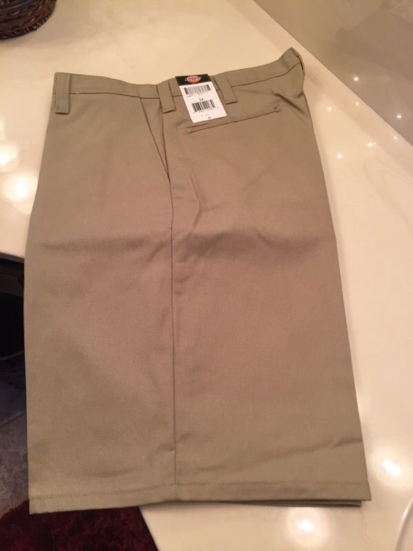 Men's Dickies shorts. Size 34