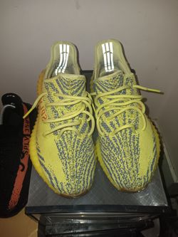 Adidas Yeezy Boost 350 V2 Semi Frozen Yellow