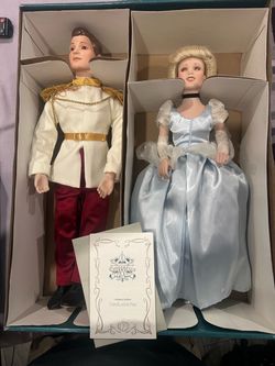 Cinderella and the Prince Porcelain Doll Set