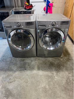 LG Washer and Gas Dryer Set With Steam Care