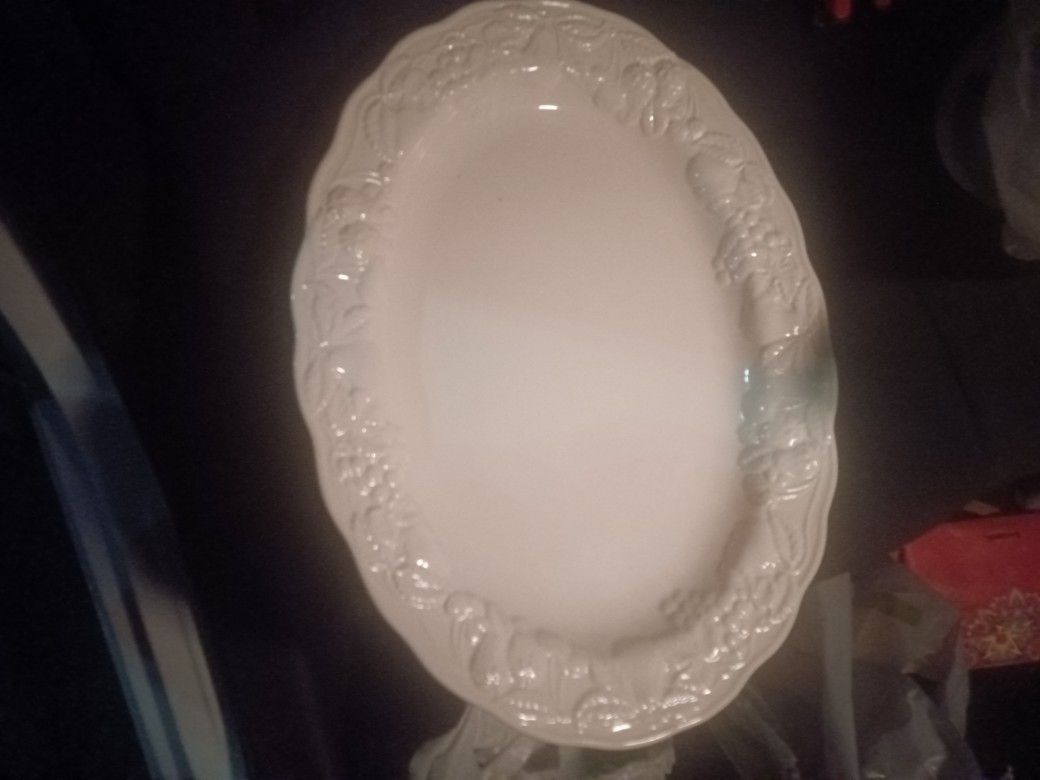 Vintage Porcelain Dishes From Japan