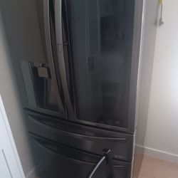 Refrigerator LG