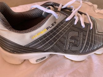 Men’s golf shoes