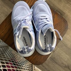Women Adidas Purple/white Size 8