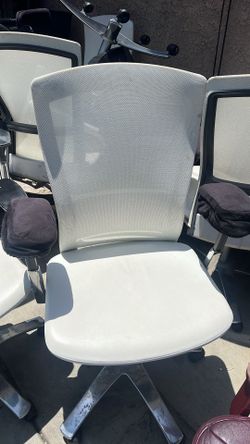 White desk CHAIRS! $10.00