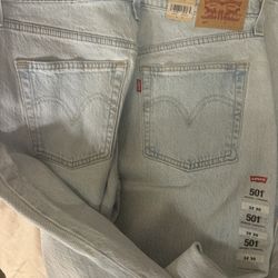 Womens Levis 