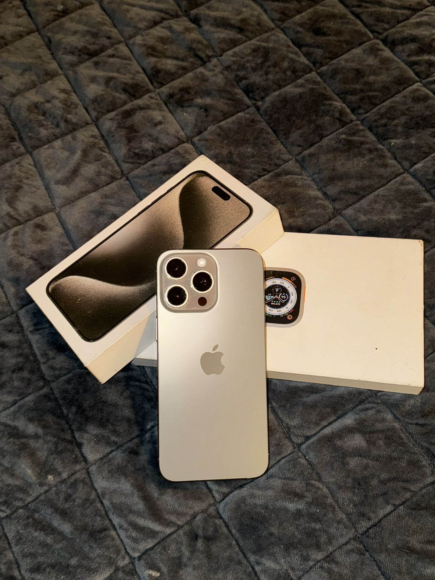 iPhone 15 Pro Max 512GB