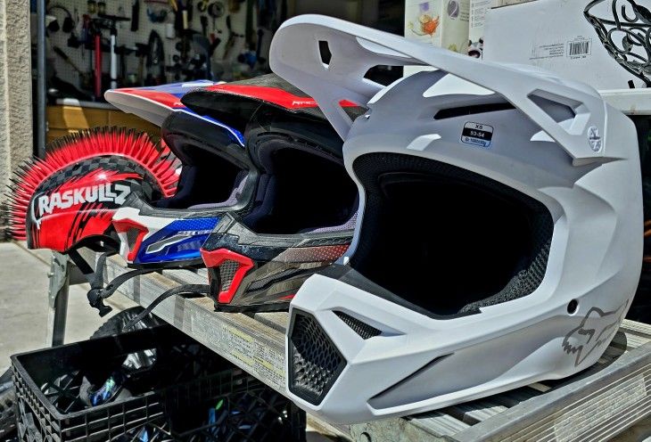 Kids Dirt Bike Helmets - Fox/HJC