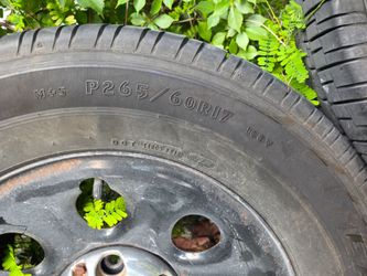 Chevy truck 6 lugs rims with tires with air pressure sensor