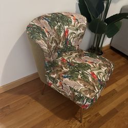 Accent chair 