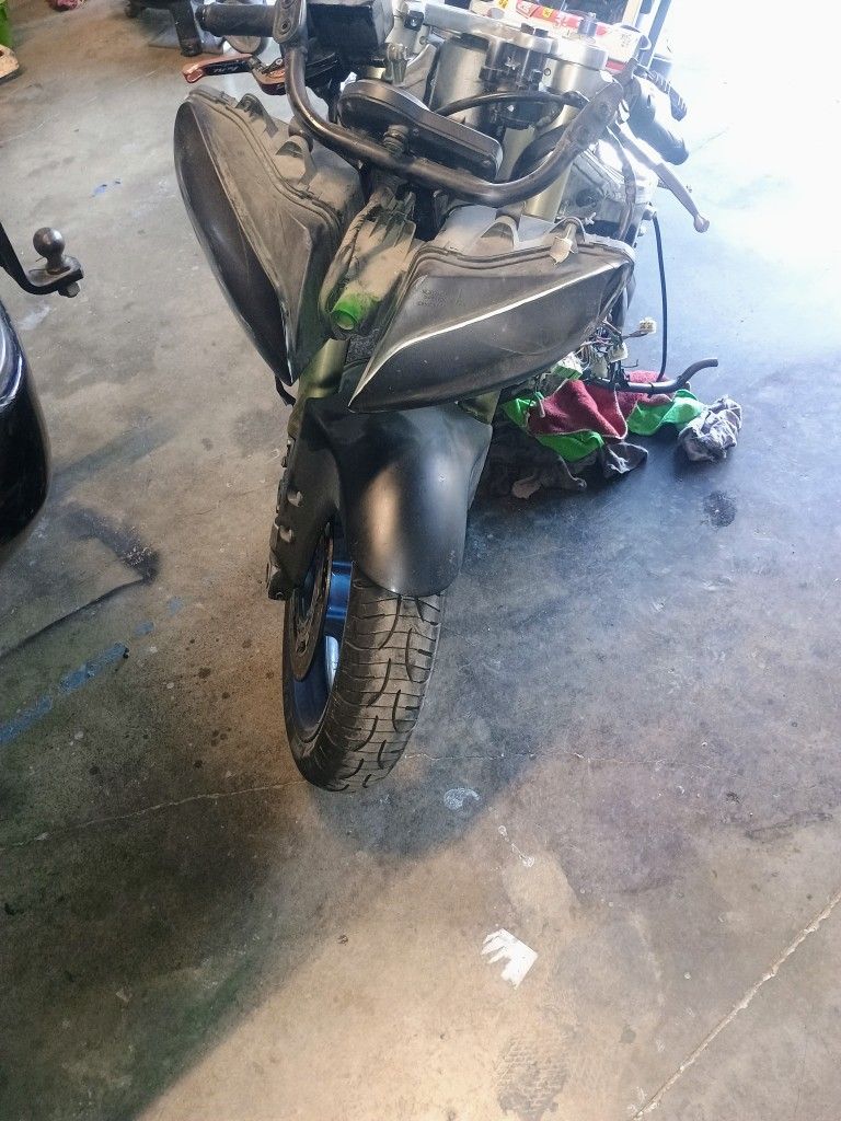 2000 Yamha R1000