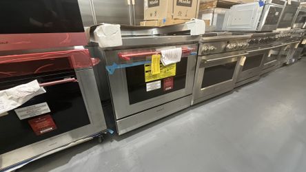  New Wolf 36" Transitional Induction Range Model # IR36550/S/T MSRP $13,690