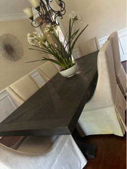 Dining Table & 6 Chairs
