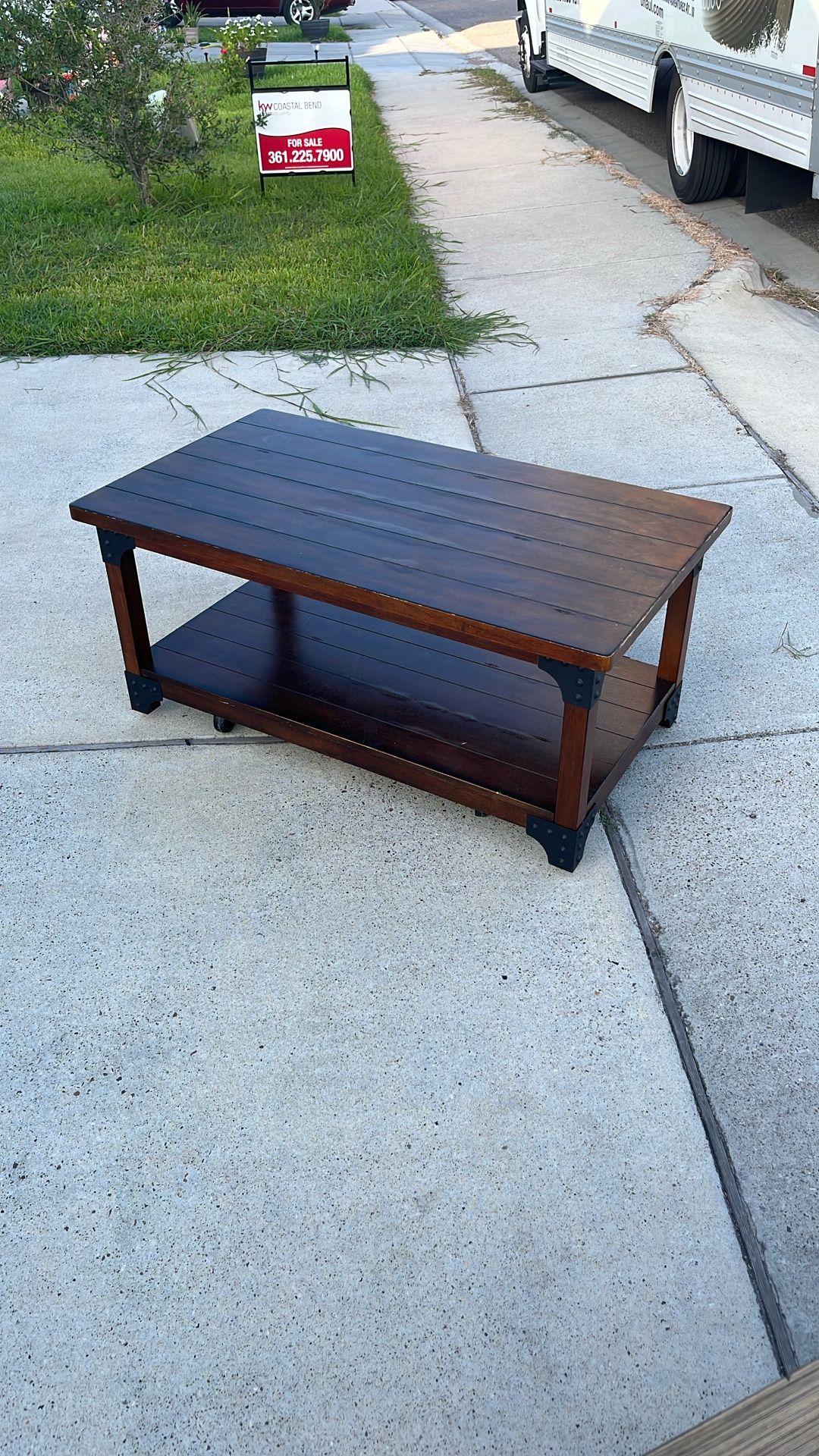 Medium/ Large Coffee Table