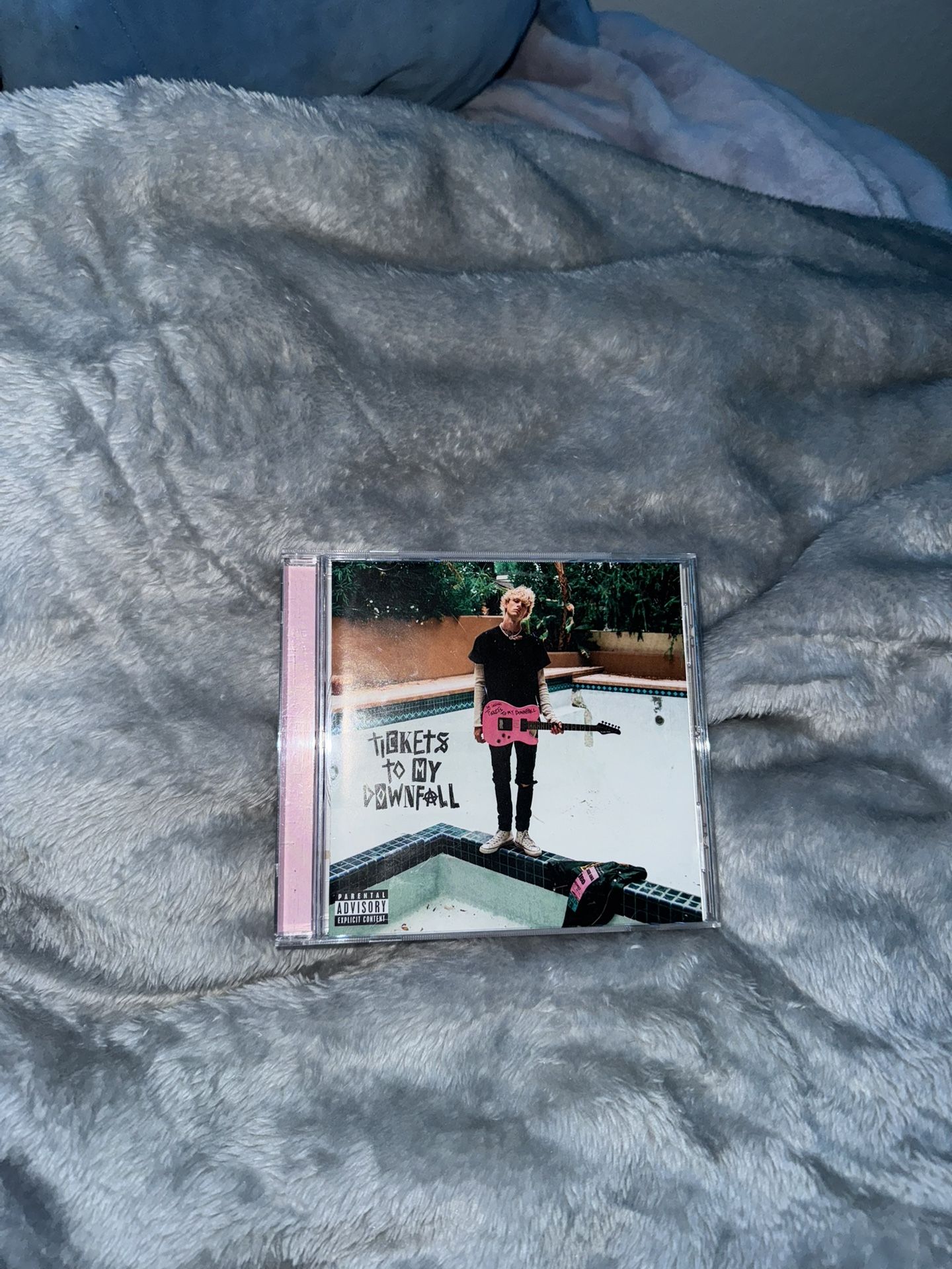 Machine Gun Kelly CD