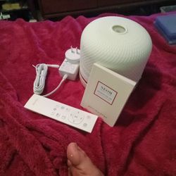 Neom London. Porcelain Essential Oil Diffuser Kit! 
