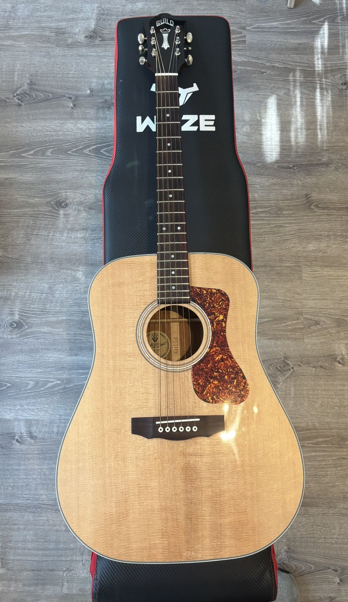 Guild D140 Acoustic Guitar