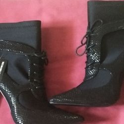Stilettos Tie-up Booties SIZE 6