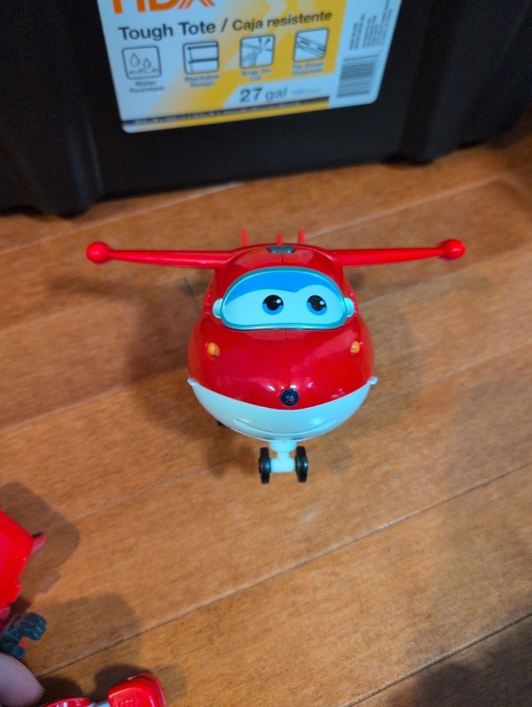 Transforming Small Standing Super Wings