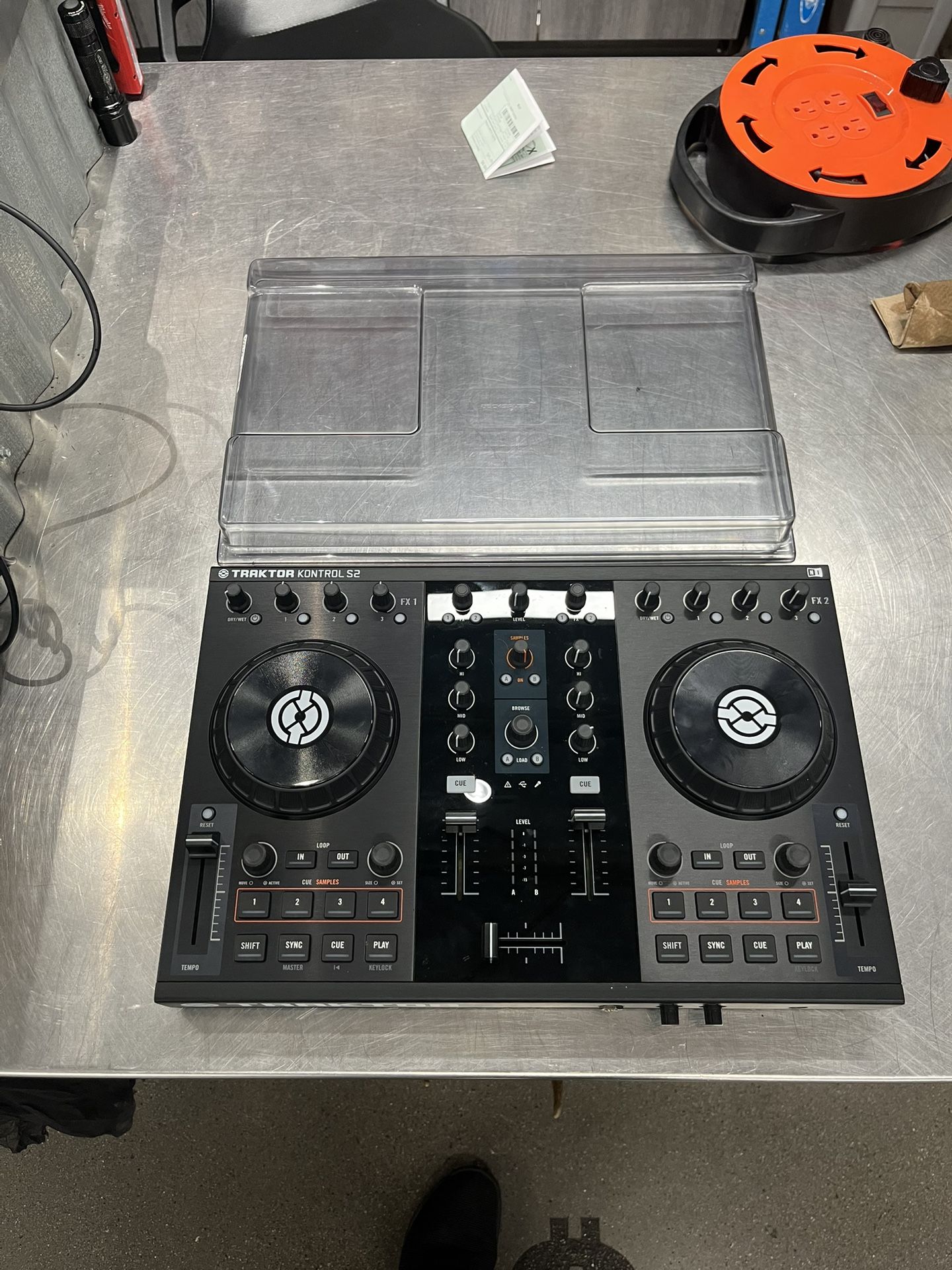 Traktor DJ Controller (152941) MMP